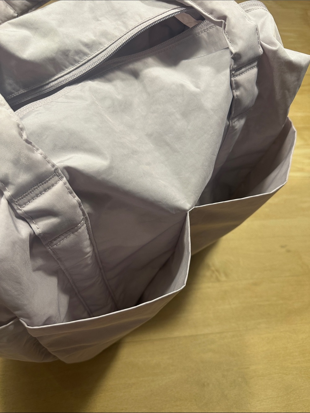 BAGGU Small Cloud Carry-On Bag - Picture 11 of 14